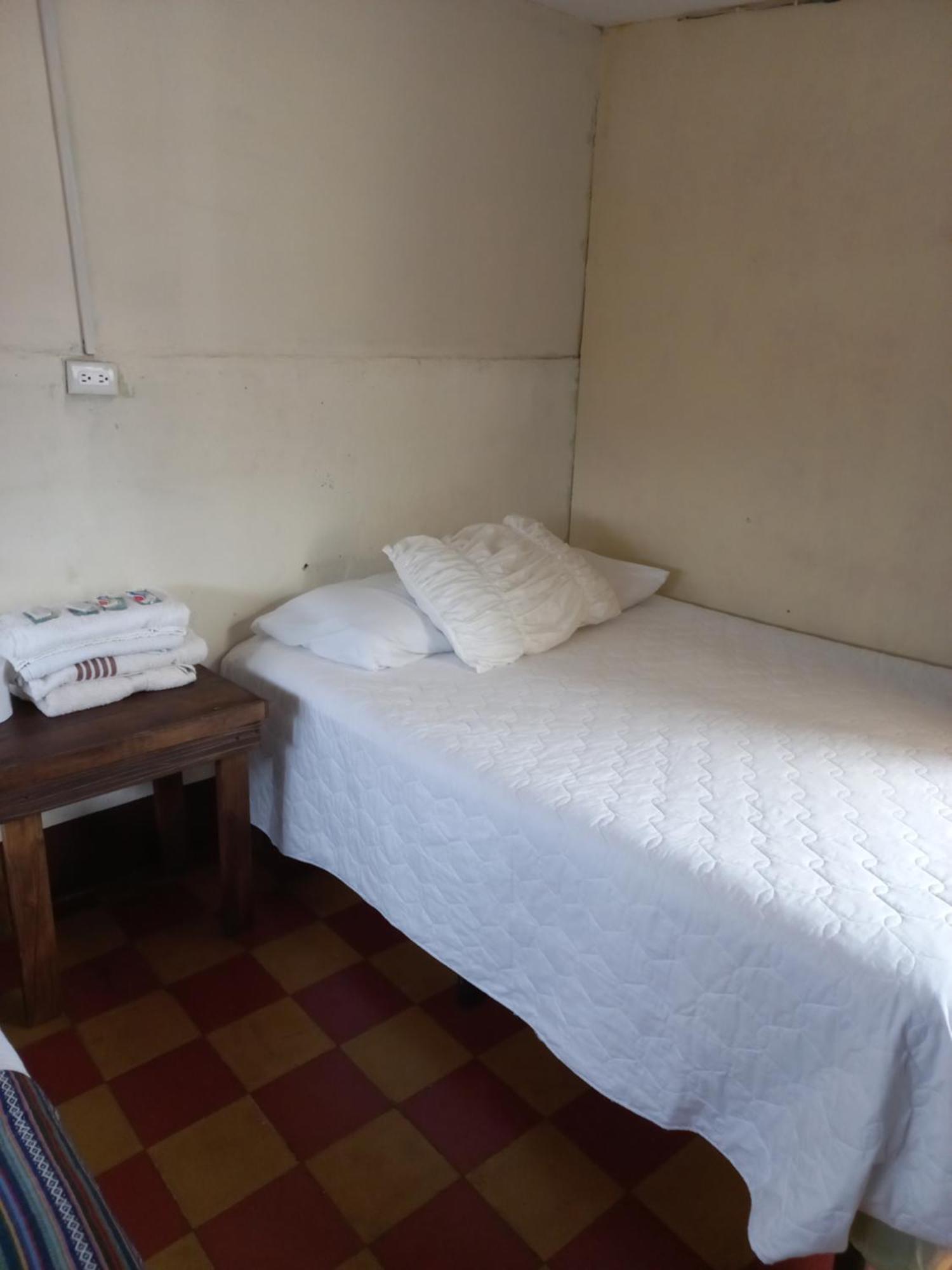 Hotel Acatenango Inn Antigua Eksteriør bilde